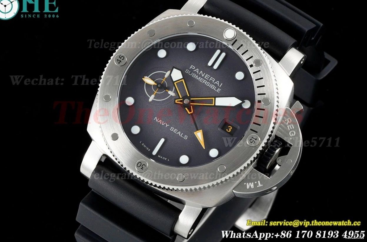 P9011 Dial SS Submersible 44mm PAM1323 VSF Grey RU 0218